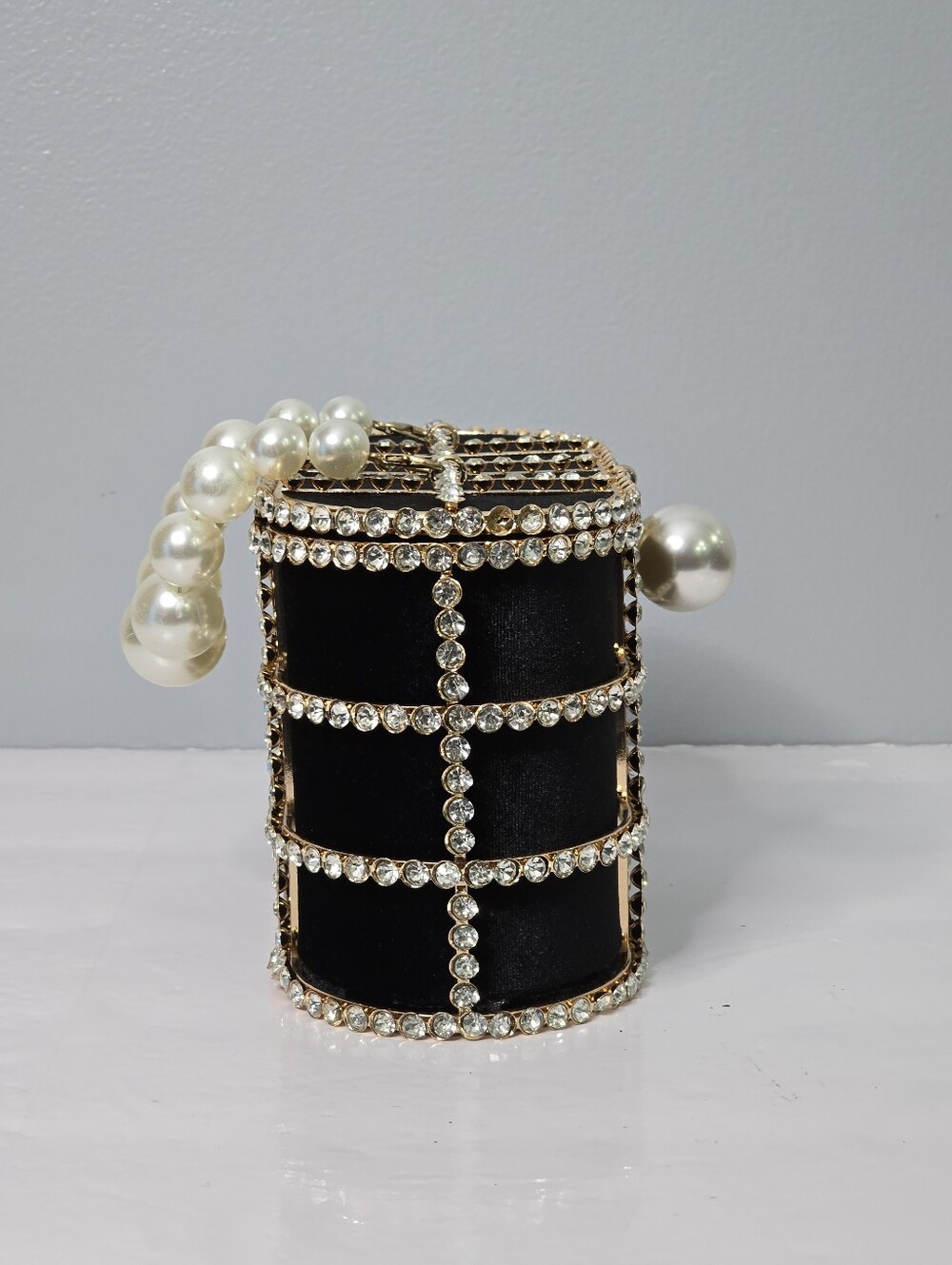 Elegant Black Pearl-Embellished Handbag - Picture 7 of 11